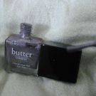 Swatch de OUMMMI : Vernis, Butter London