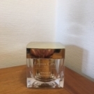 Swatch de Glycine : Masque Quintessence pour Cheveux Déshydratés Fragilisés & Cassants 200ml, Leonor Greyl