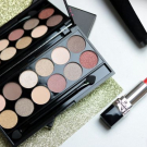 Swatch de zahia maz : I Divine Au Naturel Palette, Sleek MakeUP