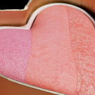 Swatch de zahia maz : I Heart Makeup Blushing Hearts, Makeup Revolution