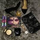 Swatch de zahia maz : Desert Dusk Eyeshadow Palette - Palette de fards à paupières, Huda Beauty