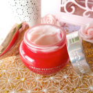 Swatch de zahia maz : Crème Perfectrice Pivoine, L'Occitane