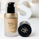 Swatch de zahia maz : Born This Way, Too Faced