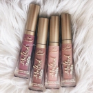 Swatch de zahia maz : Melted Matte - Rouge à lèvres liquéfié longue tenue mat, Too Faced