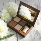 Swatch de zahia maz : Cocoa Contour Chiseled to Perfection, Too Faced