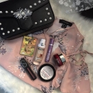 Swatch de zahia maz : Beauty Amplifier - Poudre lissante éclat, Sephora