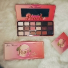 Swatch de zahia maz : Sweet Peach Palette de fards à paupières, Too Faced