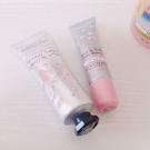 Swatch de zahia maz : Crème Mains Fleurs de Cerisier, L'Occitane