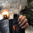 Swatch de zahia maz : Black Opium Eau de parfum, Yves Saint Laurent