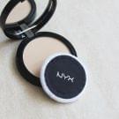 Swatch de beautyboxaddict : Blotting Powder Poudre Matifiante, NYX