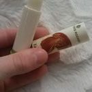 Swatch de mrngmk : Baume Lèvres Karité, Yves Rocher