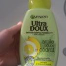 Swatch de mrngmk : Shampoing Purifiant Argile Douce et Cédrat, Garnier