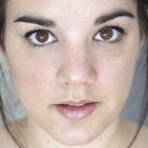 Swatch de Mon billet poudré : Dandelion Lip Gloss, Benefit Cosmetics