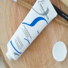 Swatch de Mon billet poudré : Crème Hydratante à l'Orange, Embryolisse