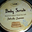 Swatch de Linab7 : Gommage aux sels de la Mer Morte, Sabon