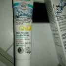 Swatch de Linab7 : Illuminating Eye Cream, Lavera