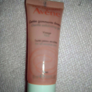 Swatch de Linab7 : Gelée gommante douceur visage, Eau Thermale Avène