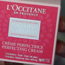 Swatch de Linab7 : Crème Perfectrice Pivoine, L'Occitane