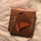 Swatch de Zazadu17 : Topaz obsessions, Huda Beauty