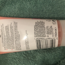 Swatch de Celen : Gel Nettoyant Exfoliant Pamplemousse Rose, Neutrogena