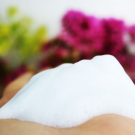 Swatch de Holyloli : Mousse Nettoyante Détox, Patyka