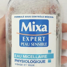 Swatch de Mariamakeup : Eau Micellaire Physiologique, Mixa