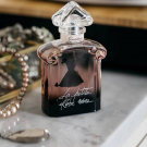 Swatch de ziza-beauté : La Petite Robe Noire - Eau de Parfum, Guerlain