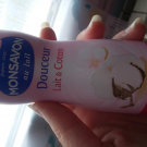 Swatch de Petitecrevettedusud48 : Déodorant Douceur lait grenade & fleur de jasmin - Compressé, Monsavon