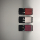 Swatch de Mademoiselle d’Or  : Color Hit - Vernis à Ongles, Sephora