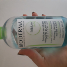 Swatch de Cmoret : Sébium H20 solution micellaire nettoyante purifiante, Bioderma