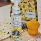 Swatch de It's Blossom Tea : Source Micellaire Enchantée, Garancia