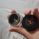 Swatch de Floraa : DIPBROW® Pomade - Crème-gel pour sourcils, Anastasia Beverly Hills