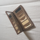 Swatch de Floraa : Naked Basics Palette de fards à paupières, Urban Decay