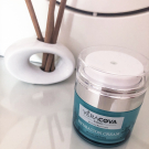 Swatch de Mummyfraise : Crème Hydratante Multi-Action, Veracova