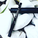 Swatch de beauty magali : Tattoo Liner - Eyeliner liquide, KAT VON D BEAUTY