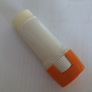 Swatch de June1107 : Stick solaire zones sensibles SPF50, Avène