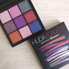Swatch de Celie.drd : Obsessions Eyeshadow Palette Palette de fards à paupières, Huda Beauty