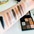 Swatch de Celie.drd : Obsessions Eyeshadow Palette Palette de fards à paupières, Huda Beauty