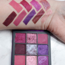 Swatch de Celie.drd : Obsessions Eyeshadow Palette Palette de fards à paupières, Huda Beauty