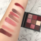 Swatch de Celie.drd : Obsessions Eyeshadow Palette Palette de fards à paupières, Huda Beauty