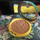Swatch de spookx1809 : Le Murumuru Butter Bronzer, Physicians formula