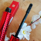 Swatch de Dame_Coquelicote : Volume Disturbia Mascara, Givenchy
