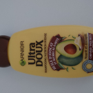 Swatch de Infinity2218 : Ultra Doux Shampoing Nourrissant huile d'avocat et beurre de karité, Garnier