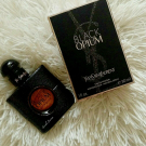 Swatch de Sarahbelarb : Black Opium Eau de parfum, Yves Saint Laurent