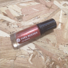 Swatch de Macaronna : Vernis Couleur Végétale, Yves Rocher