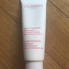 Swatch de MelodyNelson : Doux Nettoyant Moussant - Peaux Normales ou Mixtes, Clarins