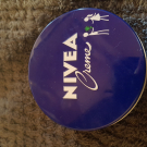 Swatch de Emilay.lv : Nivea Crème, Nivea