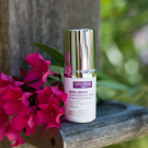 Swatch de anthopomblog : Soin Lissant Contour des Yeux, Condensé Paris