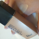 Swatch de Mzlle princess : Diorskin Forever Undercover - Teint Ultra-Fluide Haute Couvrance 24h, Dior