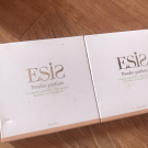 Swatch de Vanessa45 : Poudre de teint Esis, Esis